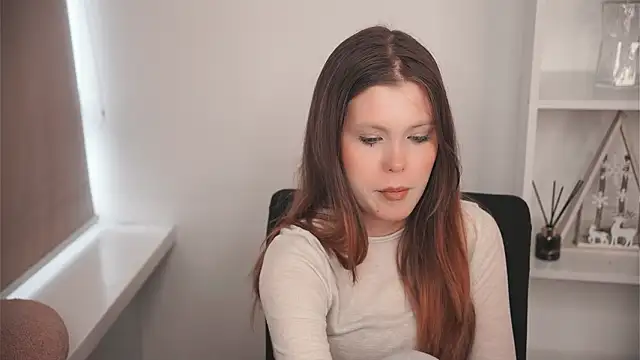 Snapshot of MarnieWootan chatting on 02-08-26, 05:11 MarnieWootan online show from 02-08-26, 05:11