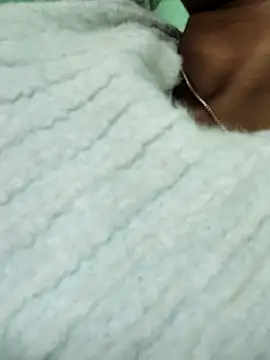 Snapshot of Noor-09- chatting on 02-10-26, 08:07 Noor-09- online show from 02-10-26, 08:07