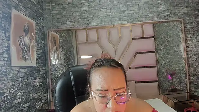 Shara Oz online show from 04-11-26, 03:00