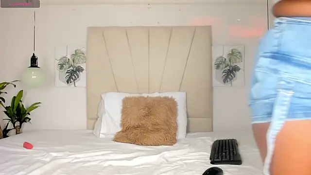 Ashley Ebony   online show from 02-04-26, 12:55