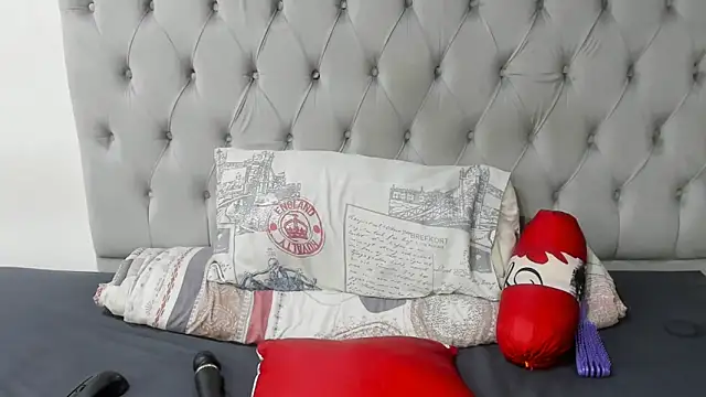 DarkBubble09 online show from 02-20-26, 08:09