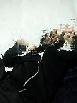 Snapshot of Erickpritz_xh chatting on 02-16-26, 03:46 Erickpritz xh online show from 02-16-26, 03:46