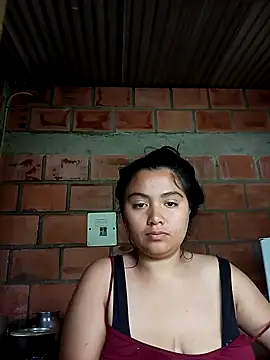 Snapshot of Tina18Love chatting on 02-13-26, 03:41 Tina18Love online show from 02-13-26, 03:41