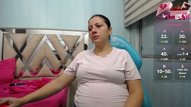 allison max tattoo online show from 02-16-26, 12:40