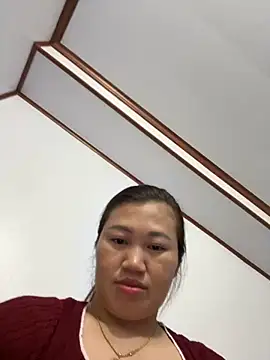 Snapshot of Puka2001 chatting on 02-18-26, 06:42 Puka2001 online show from 02-18-26, 06:42