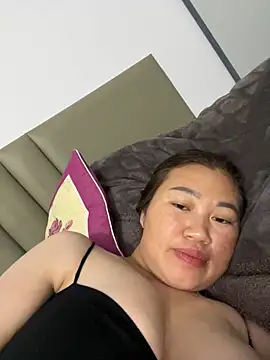 Snapshot of Puka2001 chatting on 02-23-26, 02:31 Puka2001 online show from 02-23-26, 02:31