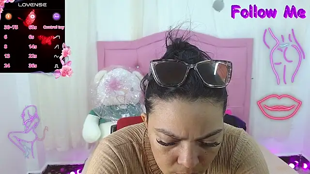 Steixy cute online show from 03-17-26, 09:40