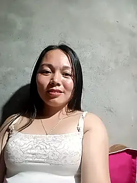 Snapshot of Rose-222 chatting on 02-16-26, 03:24 Rose-222 online show from 02-16-26, 03:24