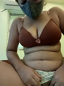 Snapshot of sonalidey5565 chatting on 02-08-26, 10:18 sonalidey5565 online show from 02-08-26, 10:18