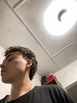 Snapshot of vanilla_Kush chatting on 02-10-26, 09:35 vanilla Kush online show from 02-10-26, 09:35