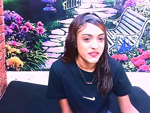 Snapshot of IndianPretty14u2Luv chatting on 03-09-26, 05:22 IndianPretty14u2Luv online show from 03-09-26, 05:22