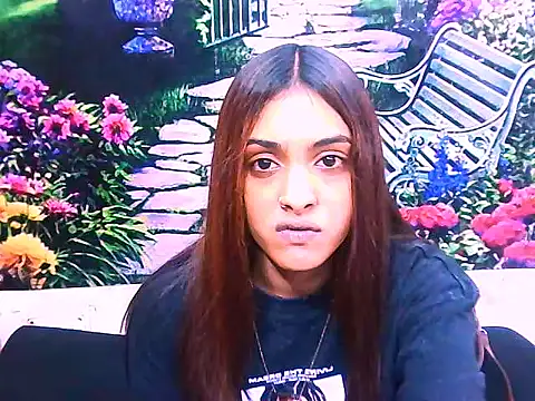 Snapshot of IndianPretty14u2Luv chatting on 03-12-26, 05:24 IndianPretty14u2Luv online show from 03-12-26, 05:24