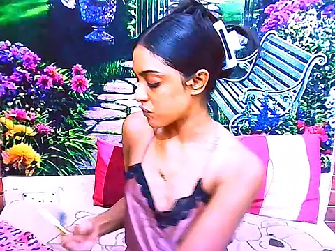 Snapshot of IndianPretty14u2Luv chatting on 04-14-26, 06:25 IndianPretty14u2Luv online show from 04-14-26, 06:25