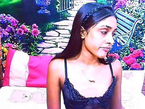 Snapshot of IndianPretty14u2Luv chatting on 04-15-26, 06:31 IndianPretty14u2Luv online show from 04-15-26, 06:31