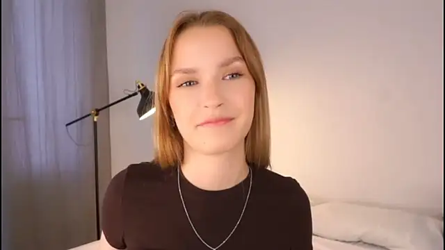 Snapshot of HellenSpelly chatting on 02-15-26, 10:28 HellenSpelly online show from 02-15-26, 10:28