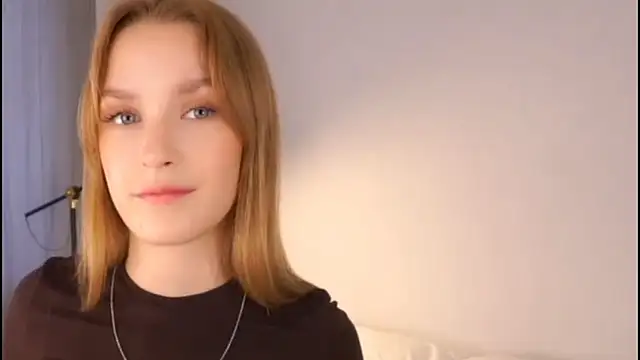 Snapshot of HellenSpelly chatting on 02-20-26, 10:21 HellenSpelly online show from 02-20-26, 10:21