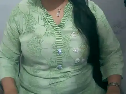 Cute Aliyaa online show from 03-11-26, 10:54