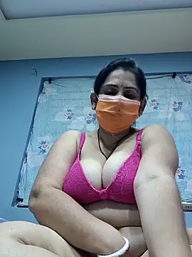 diyam4002 online show from 02-15-26, 07:51