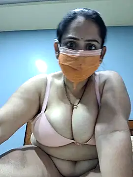 diyam4002 online show from 02-21-26, 11:44