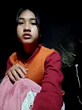 Snapshot of Hoa-tuylip chatting on 02-24-26, 10:30 Hoa-tuylip online show from 02-24-26, 10:30