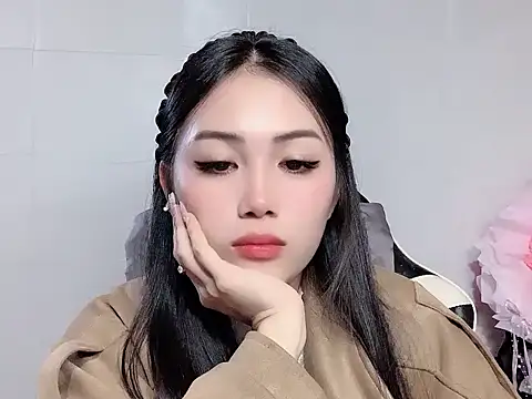 Thuy79 online show from 02-12-26, 04:35