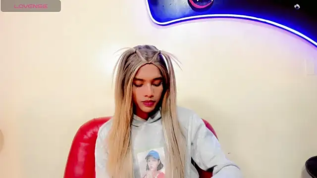 Samantha Ortega  online show from 04-16-26, 10:38