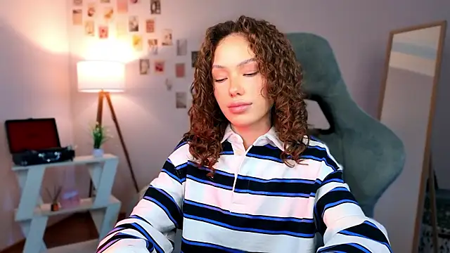 Snapshot of nexorine chatting on 02-17-26, 11:50 nexorine online show from 02-17-26, 11:50