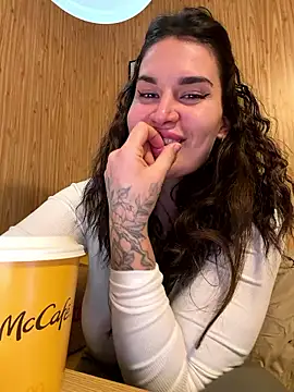 TattooGirlAlia online show from 01-19-26, 03:05