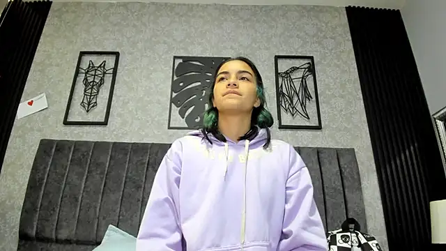 bliinkii and luka  online show from 03-19-26, 01:15