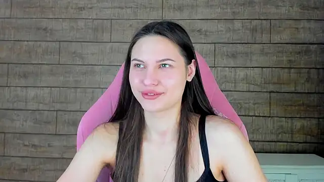 Snapshot of AliceVersal chatting on 03-04-26, 04:29 AliceVersal online show from 03-04-26, 04:29