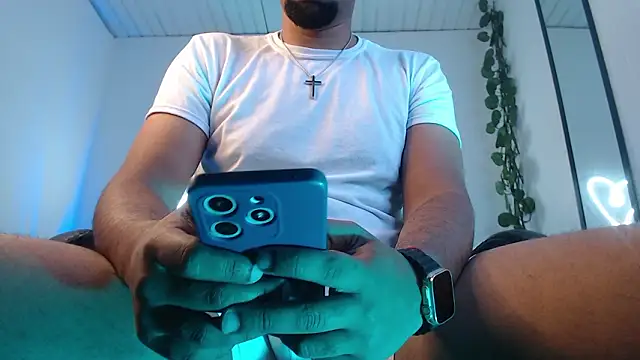 Snapshot of Paolo_Blaze chatting on 02-17-26, 12:23 Paolo Blaze online show from 02-17-26, 12:23