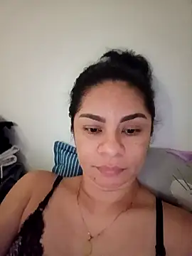 Snapshot of luna_pinky chatting on 02-08-26, 06:33 luna pinky online show from 02-08-26, 06:33