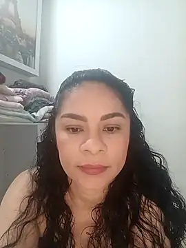 luna pinky online show from 04-13-26, 04:12