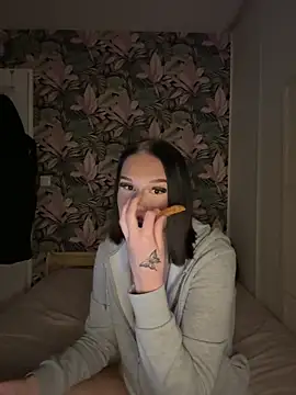 leannabbyy online show from 02-15-26, 07:32