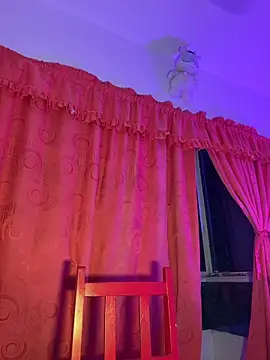 Snapshot of mariana_doll2 chatting on 02-28-26, 02:12 mariana doll2 online show from 02-28-26, 02:12