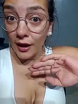 kuramaqueen online show from 02-20-26, 06:26