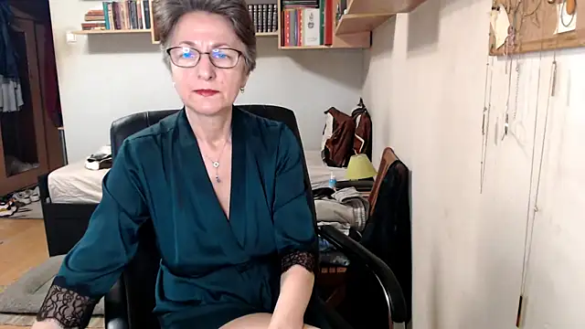 katemodel online show from 09-28-25, 06:41