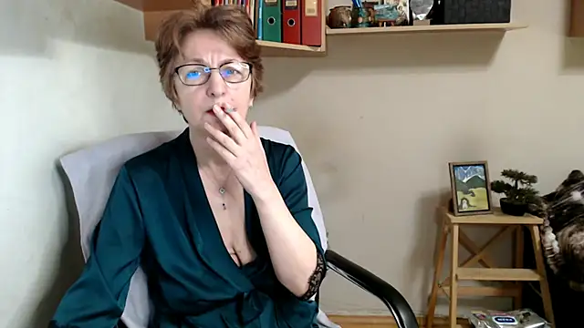 katemodel online show from 01-13-26, 07:46