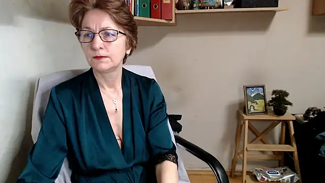 katemodel online show from 01-16-26, 07:56