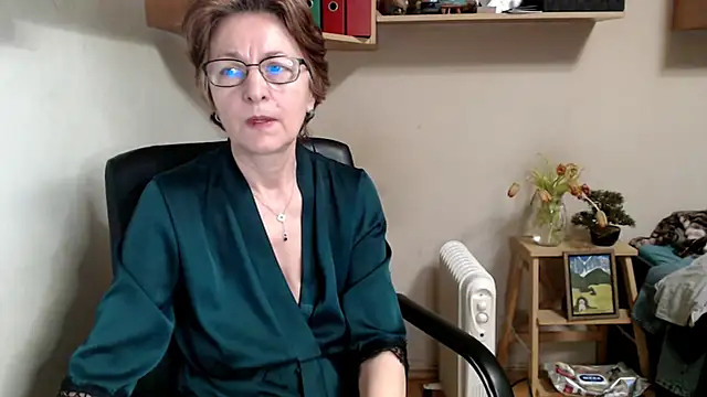 katemodel online show from 02-12-26, 08:42