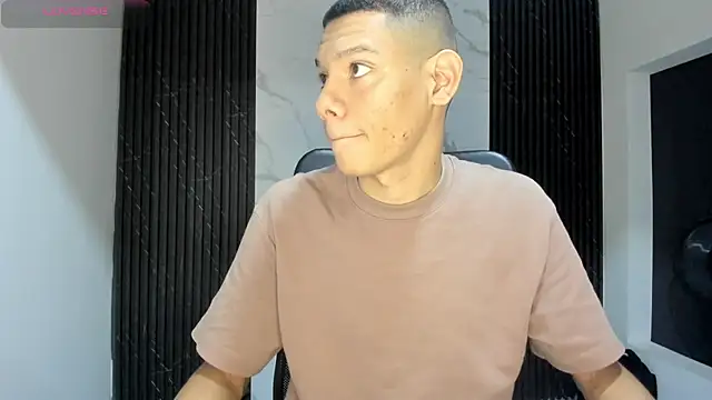 Snapshot of milo_cruz_ chatting on 02-09-26, 03:21 milo cruz online show from 02-09-26, 03:21