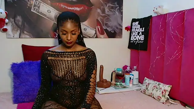 Snapshot of Moreish-06 chatting on 04-04-26, 06:05 Moreish-06 online show from 04-04-26, 06:05