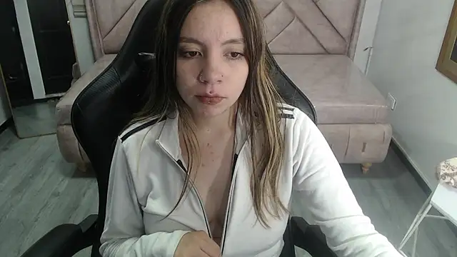 Eco deluna v online show from 02-27-26, 01:11