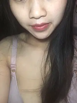 uyensexy online show from 02-04-26, 03:40