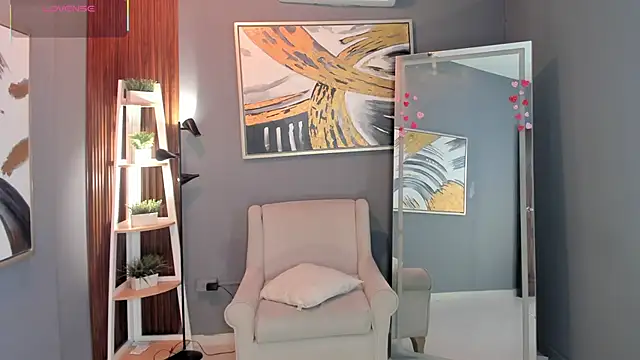 Snapshot of nina_swaan chatting on 02-12-26, 11:05 nina swaan online show from 02-12-26, 11:05