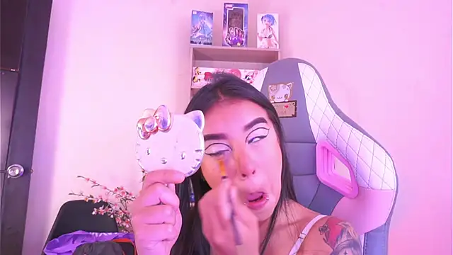 Snapshot of mavi_boo chatting on 02-27-26, 06:08 mavi boo online show from 02-27-26, 06:08