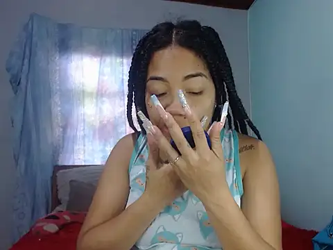 Snapshot of Sexy_Supermomm chatting on 03-03-26, 06:25 Sexy Supermomm online show from 03-03-26, 06:25