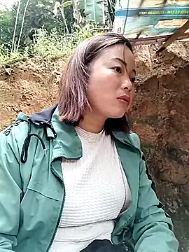 Snapshot of Ella-aa chatting on 02-17-26, 02:41 Ella-aa online show from 02-17-26, 02:41