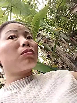 Snapshot of Ella-aa chatting on 02-27-26, 08:14 Ella-aa online show from 02-27-26, 08:14