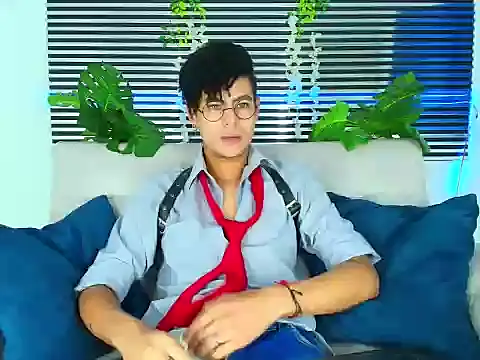 ThiiagoSaeenz online show from 02-07-26, 04:22